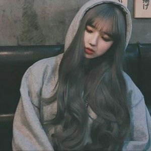 Meet your Posher, Claire